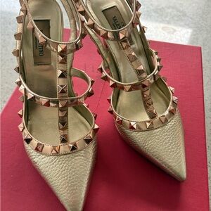 Valentino gold/ rose gold Rockstud  Women's Shoes Sz 37